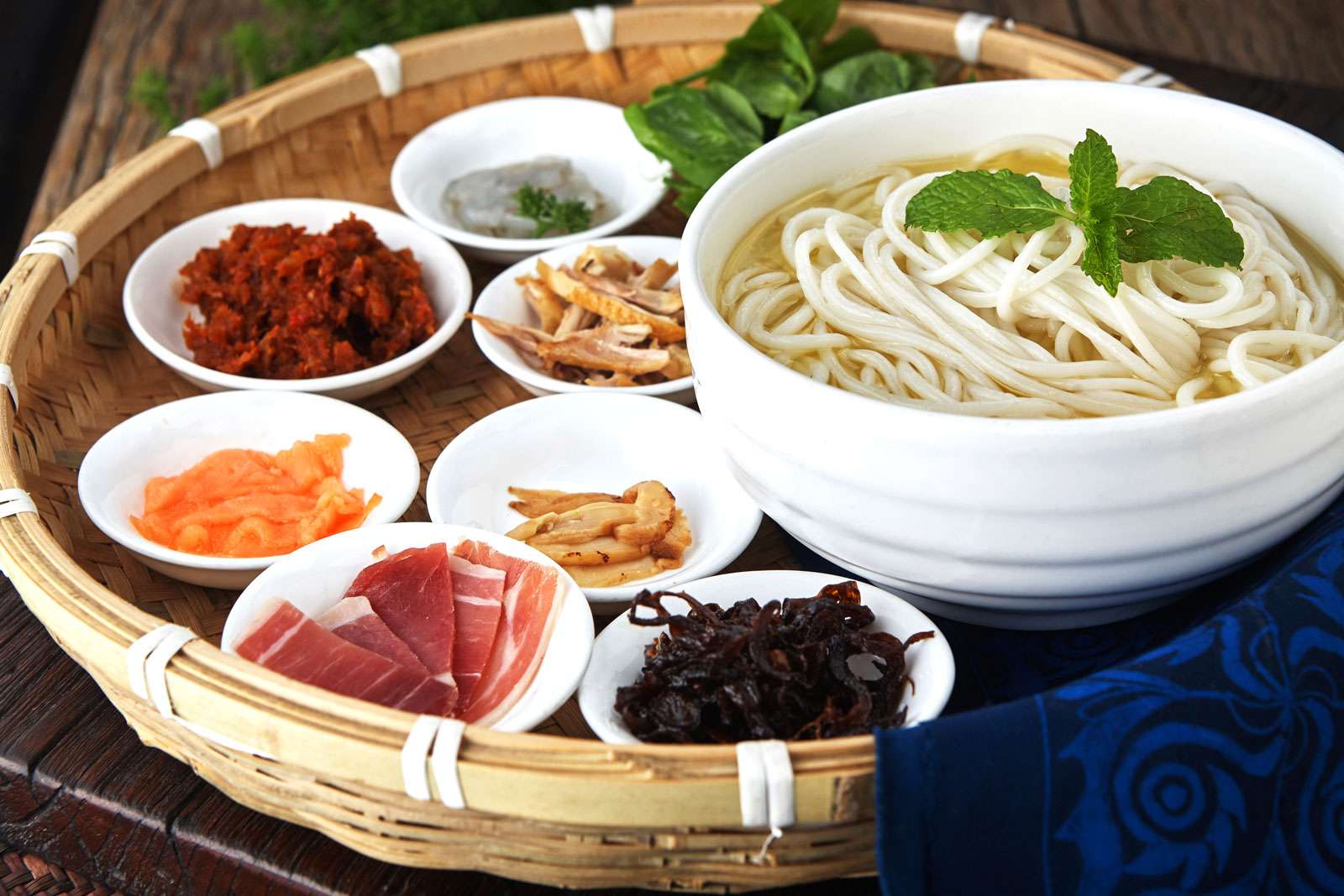 crossing-the-bridge-noodles-recipe-guoqiao-mixian