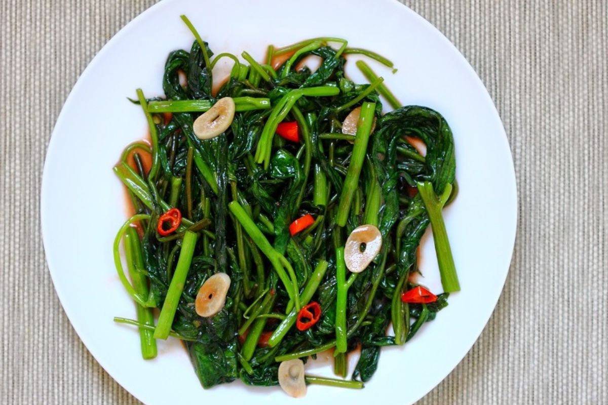 fermented-tofu-stir-fried-water-spinach-recipe-fu-ru-kong-xin-cai