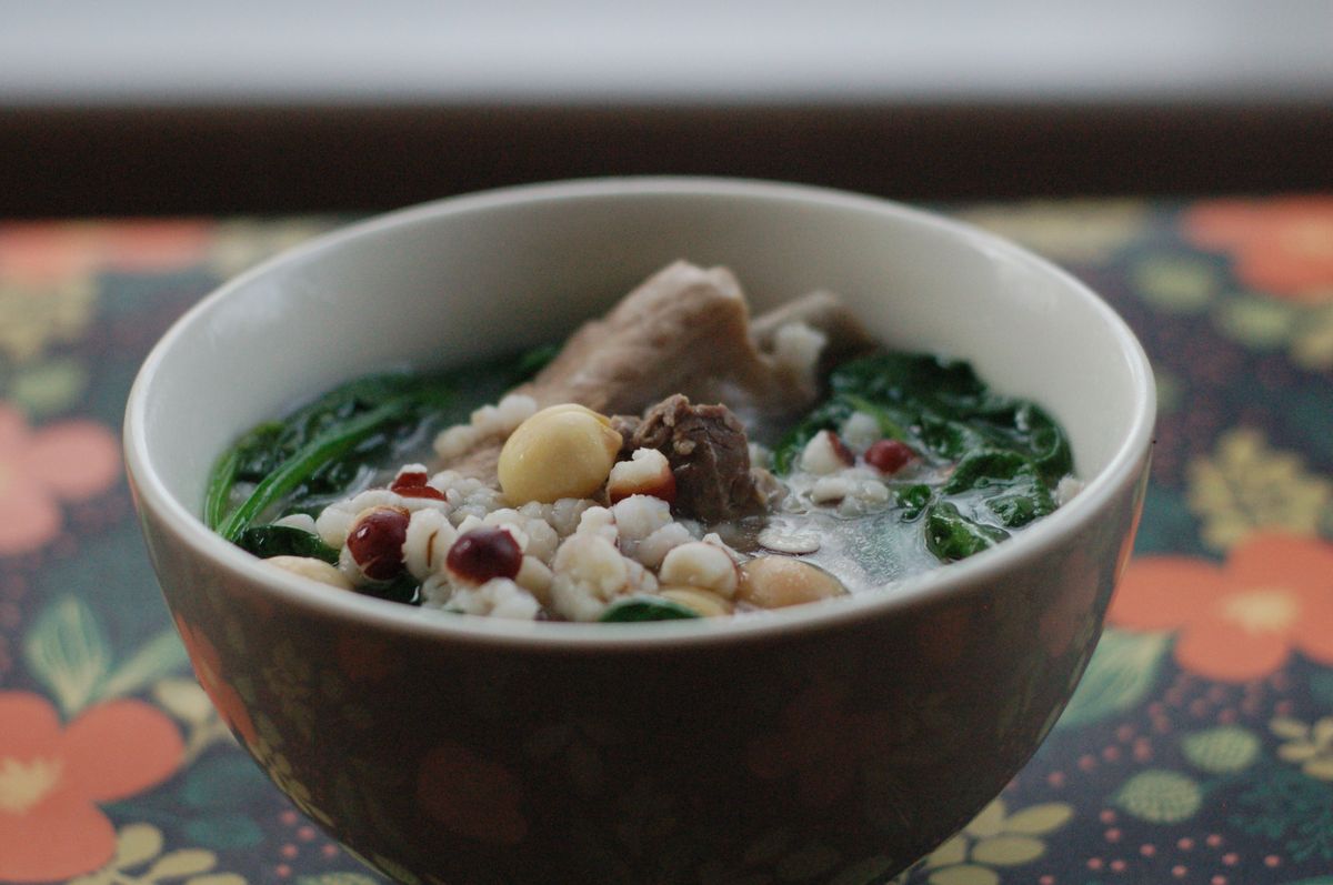 lotus-seed-pork-stomach-soup-recipe